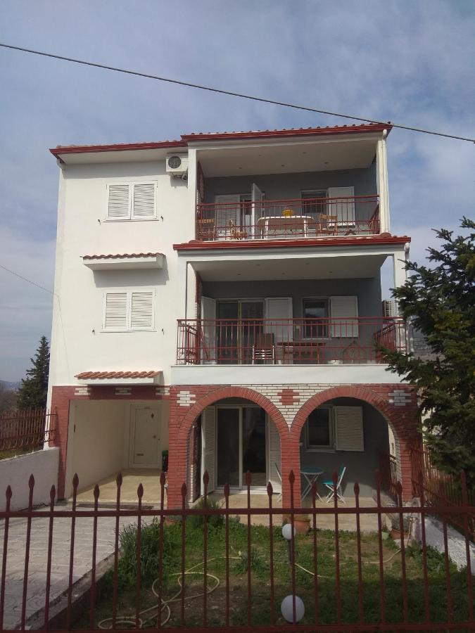 Villa Agnanti Apts And Suites Agio Pnevma 외부 사진